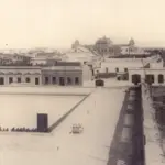 32 meses después. Al fondo casa de gobierno